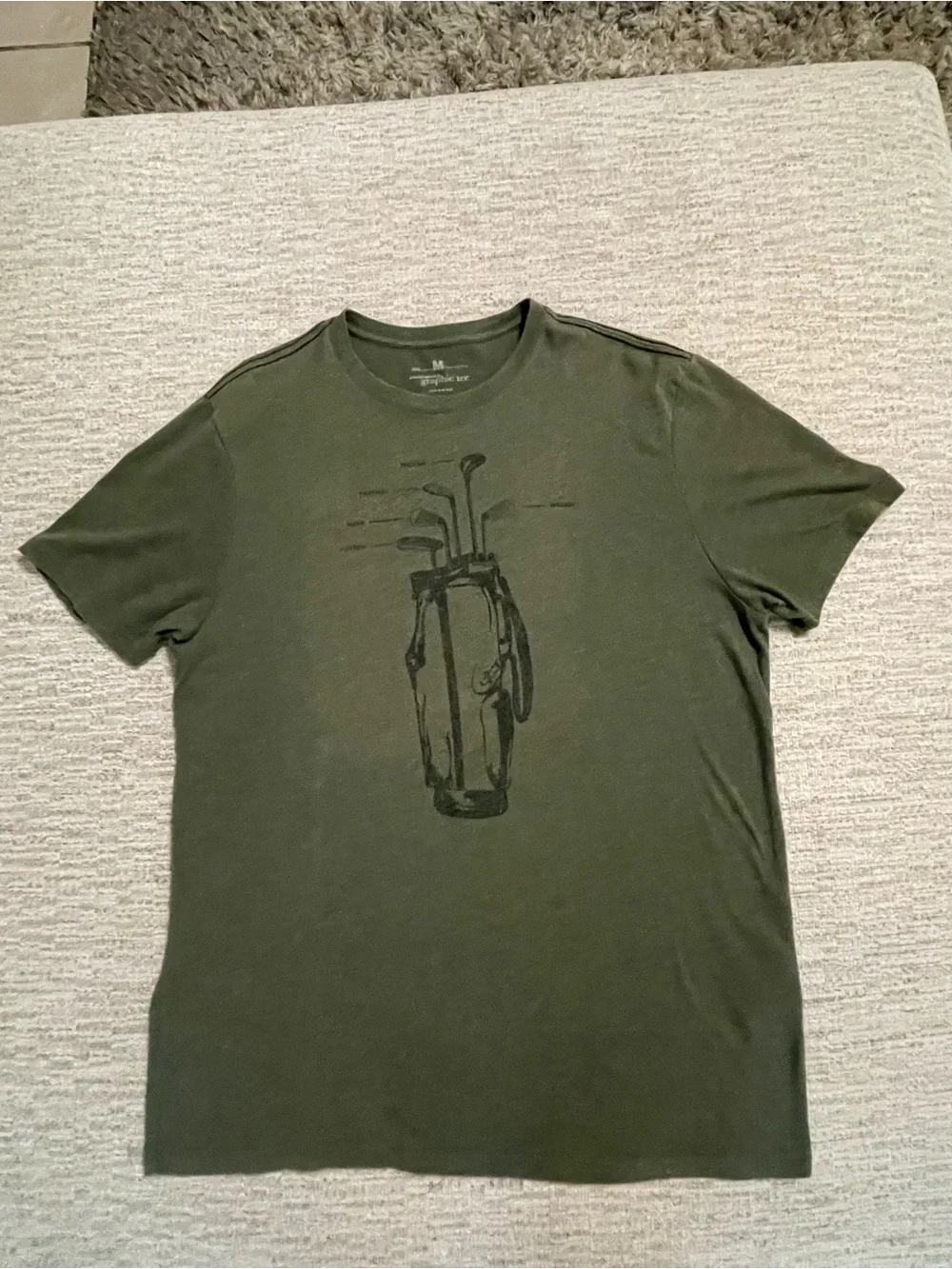 Banana Republic Men M Lot 2 Graphic Tees Golf Palm Tree Casual Athleisure